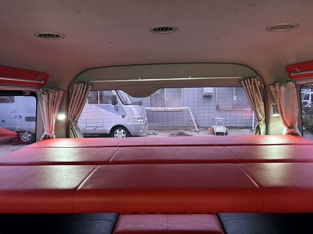 キャンピングカーバンコン