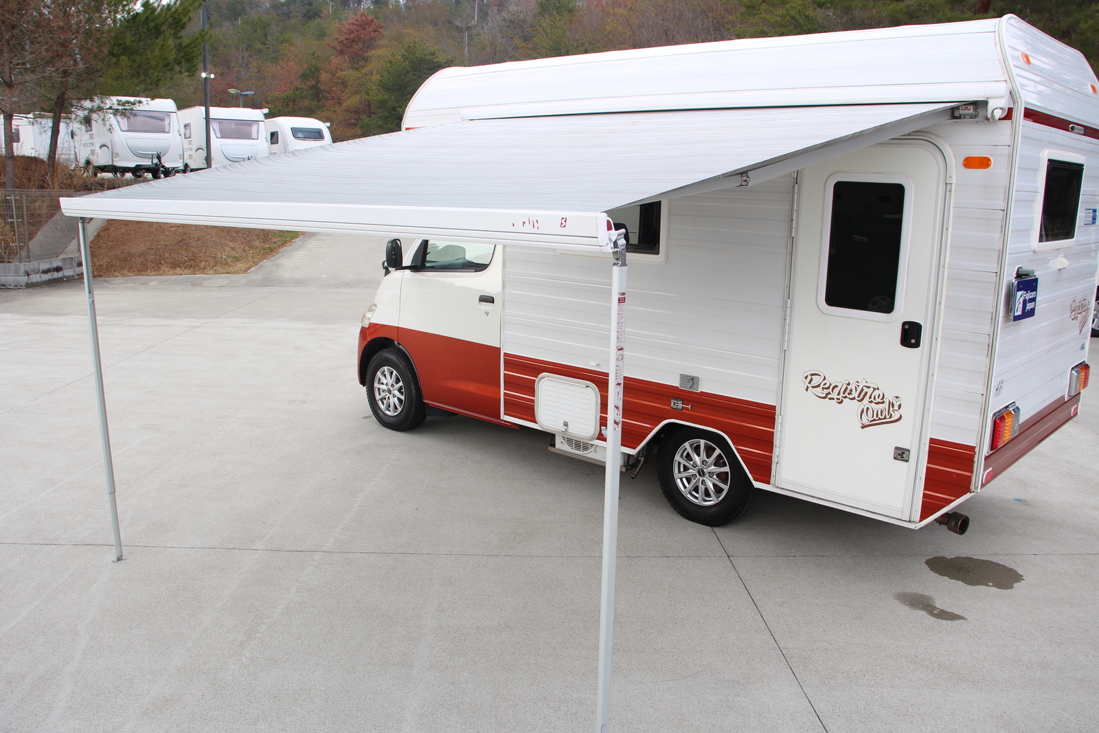 キャンピングカーキャブコン