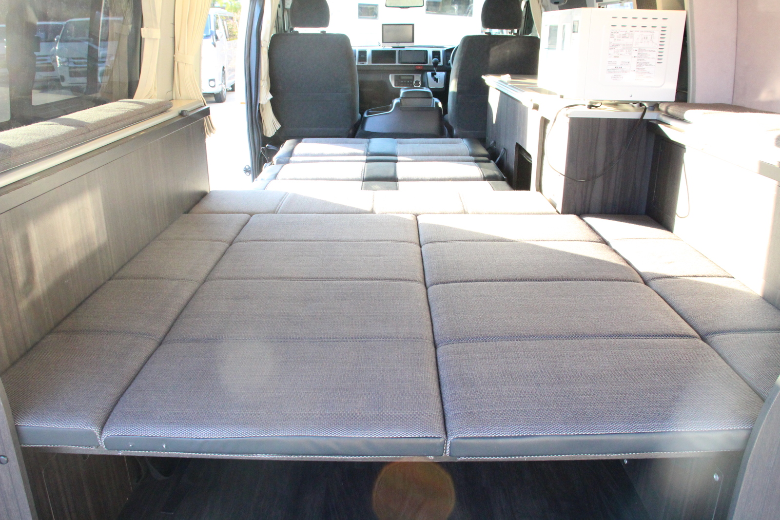 キャンピングカーバンコン