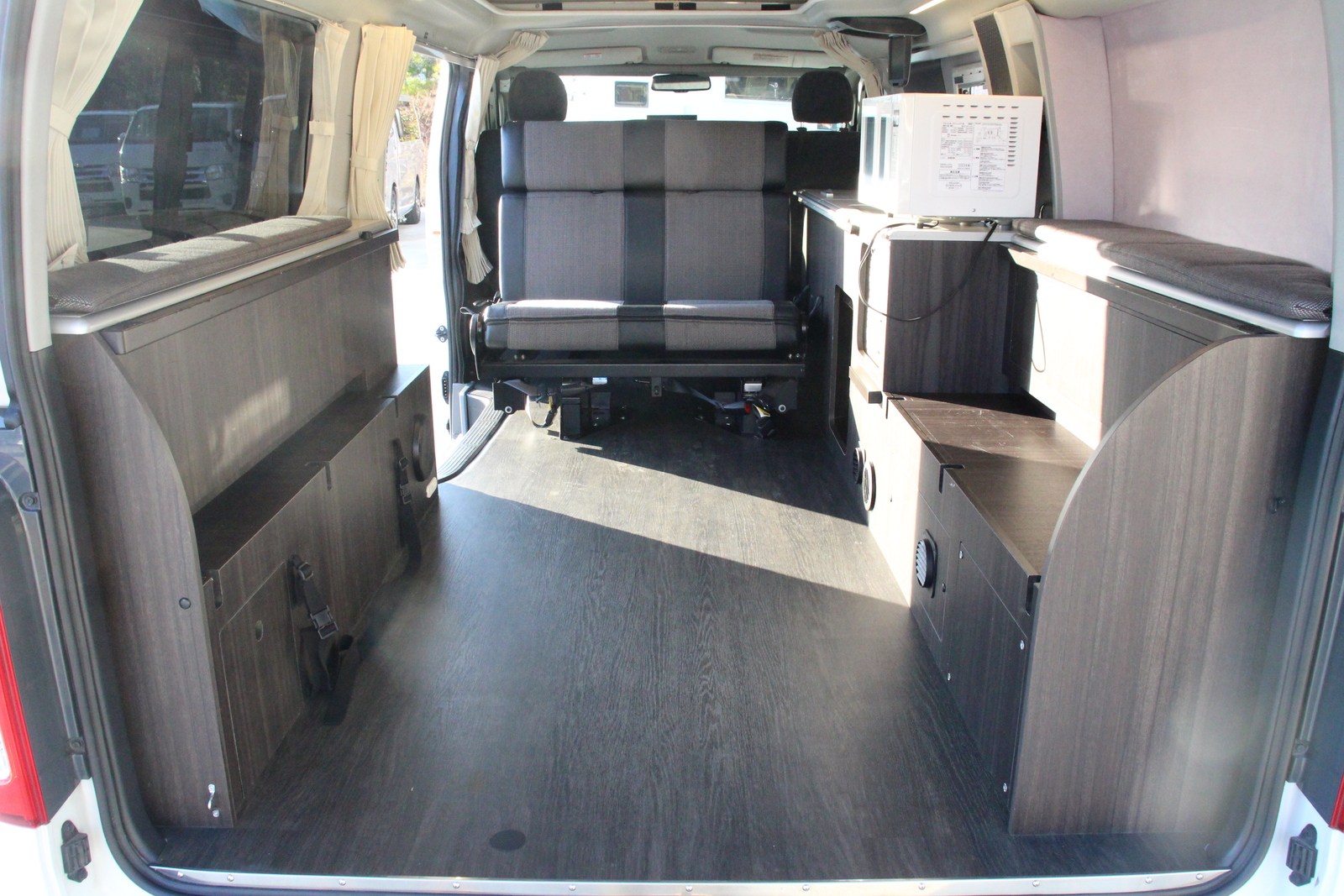 キャンピングカーバンコン