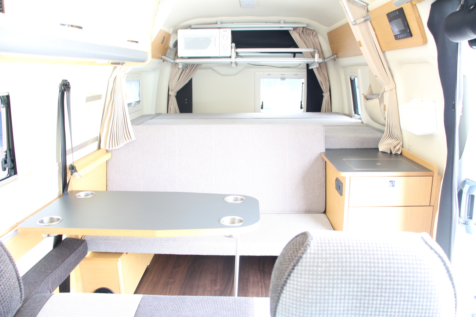 キャンピングカーバンコン