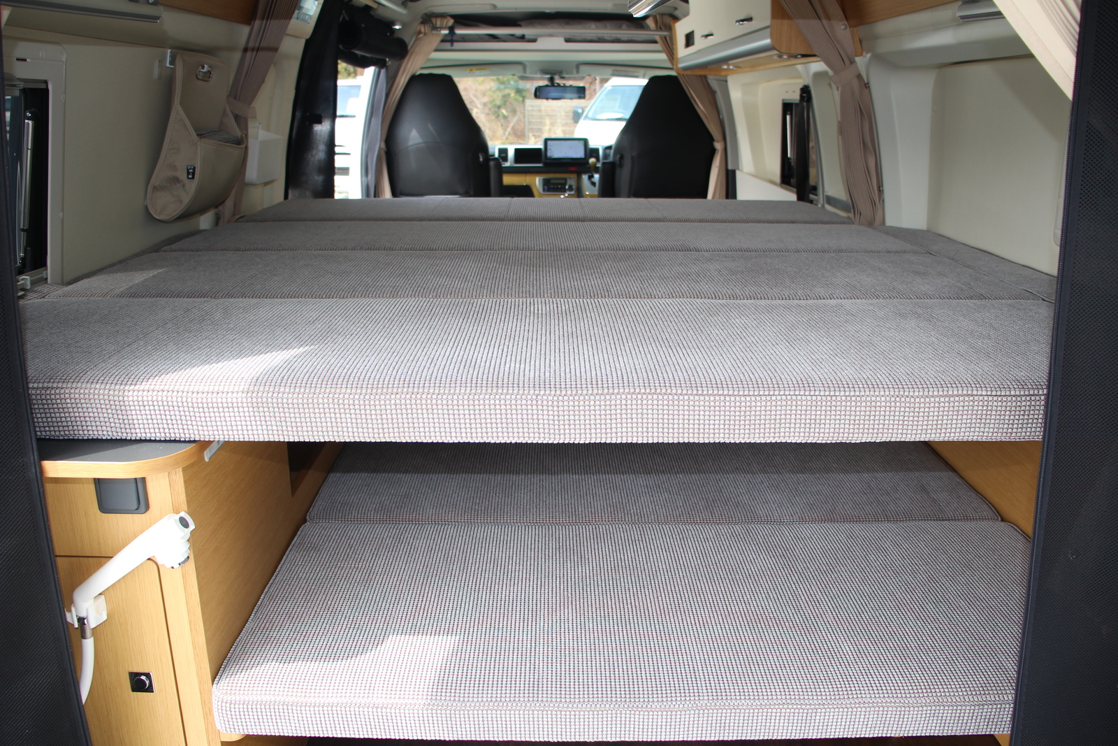 キャンピングカーバンコン