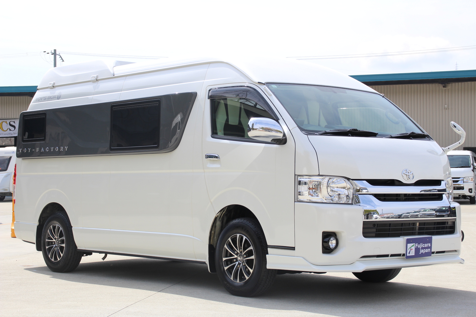 キャンピングカーバンコン