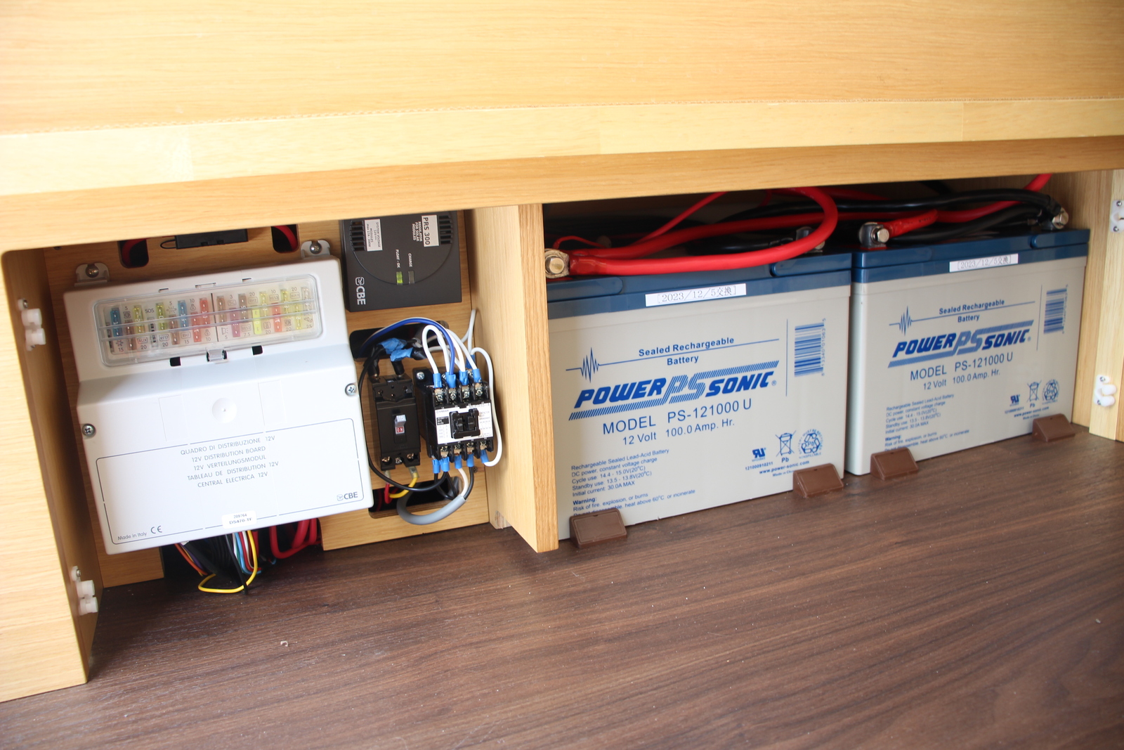 キャンピングカーバンコン