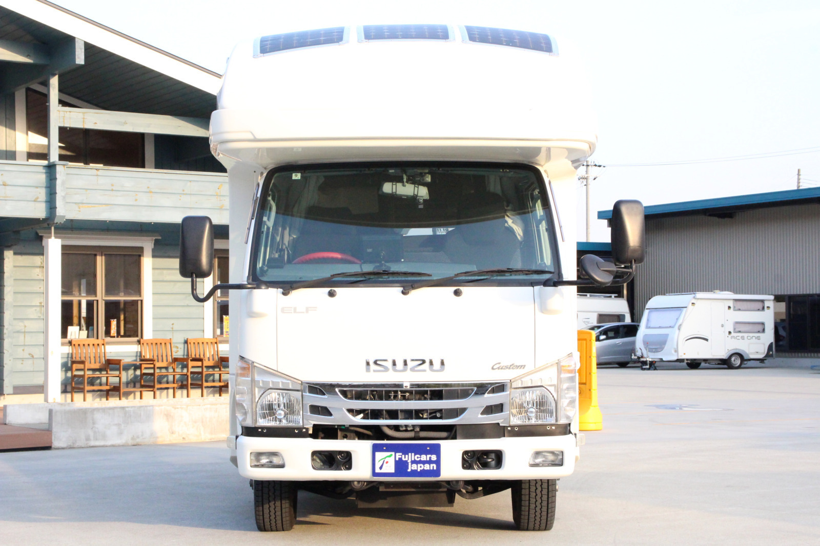 キャンピングカーキャブコン