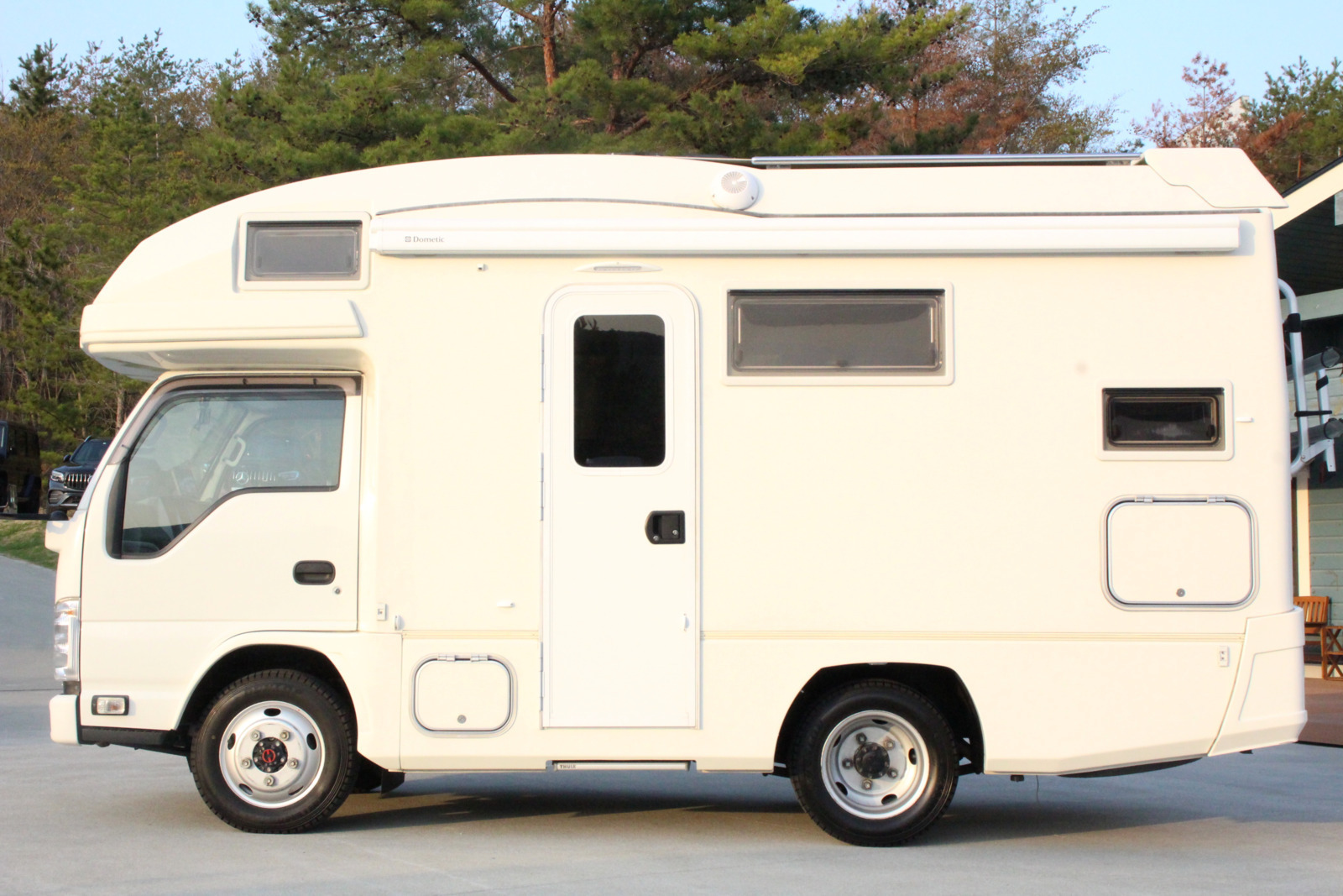 キャンピングカーキャブコン