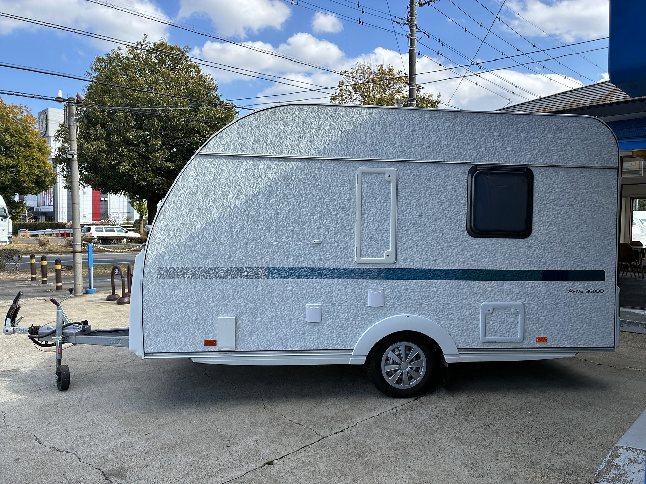 キャンピングカートレーラー