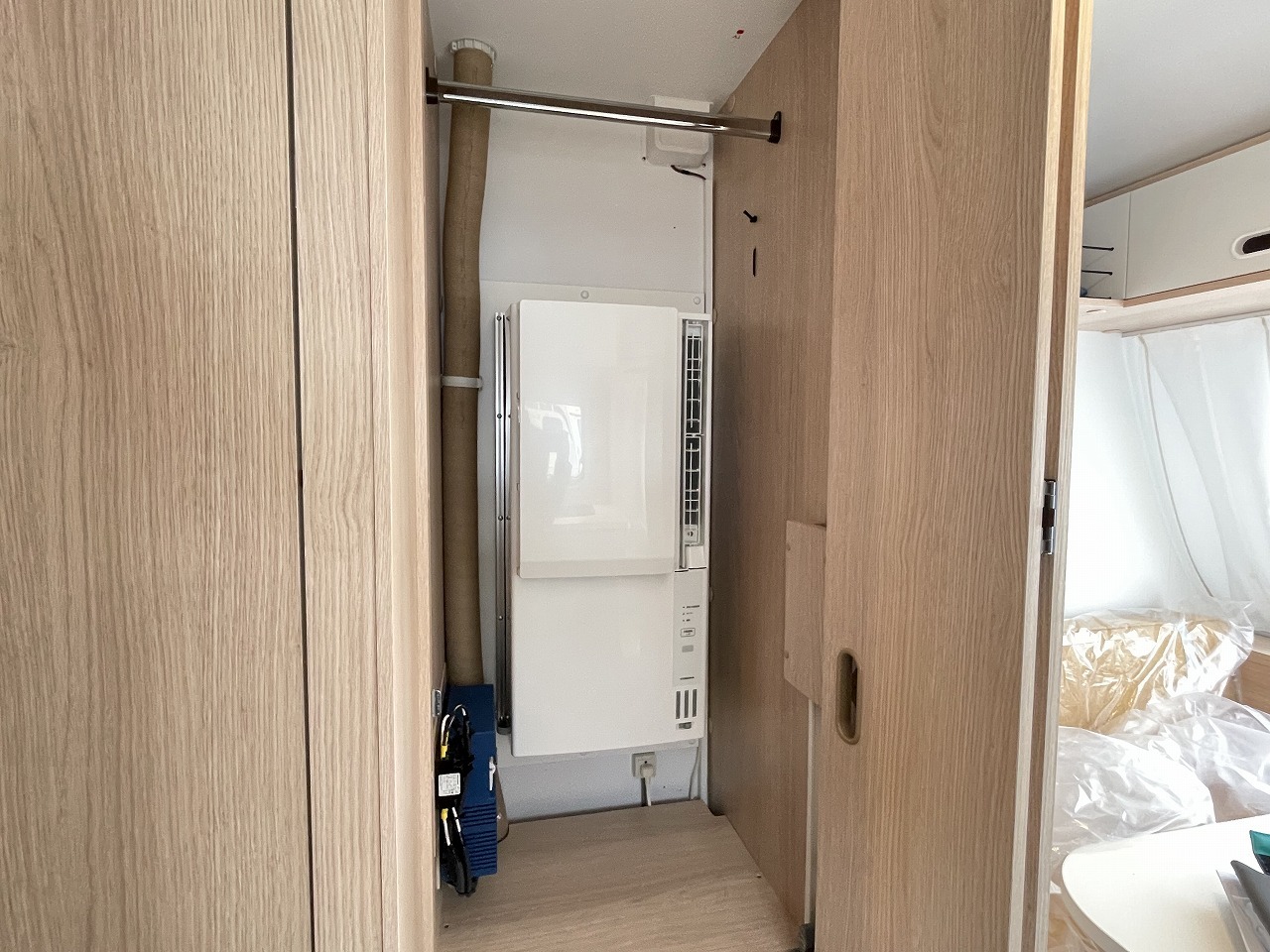 キャンピングカートレーラー