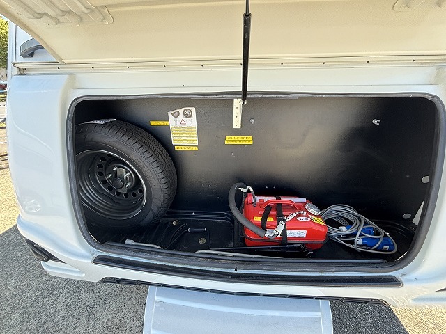 キャンピングカートレーラー