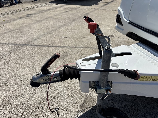 キャンピングカートレーラー