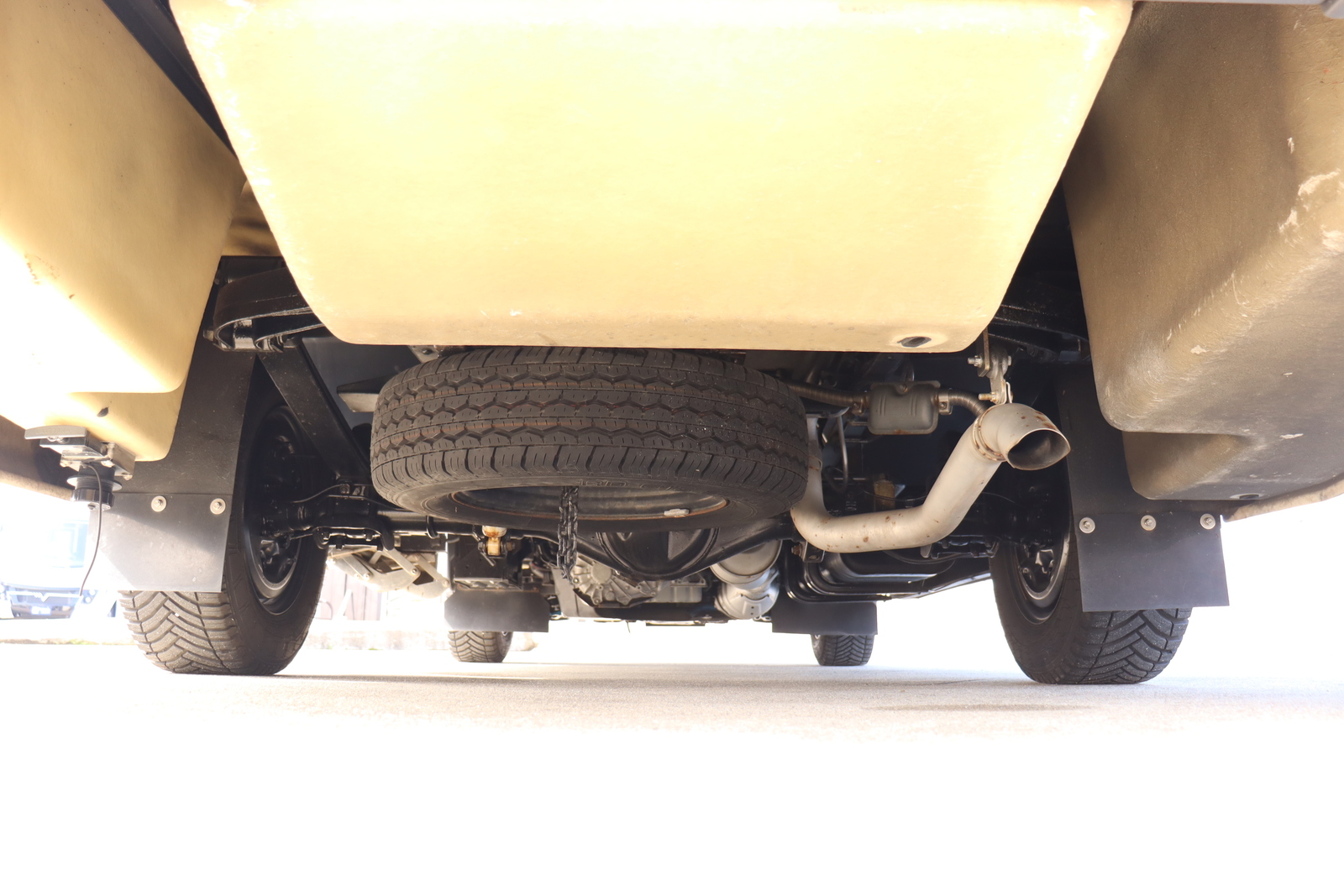 キャンピングカーキャブコン