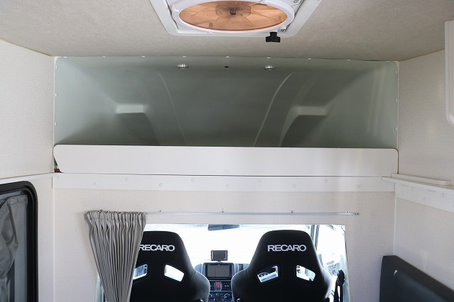 キャンピングカー軽キャンパー