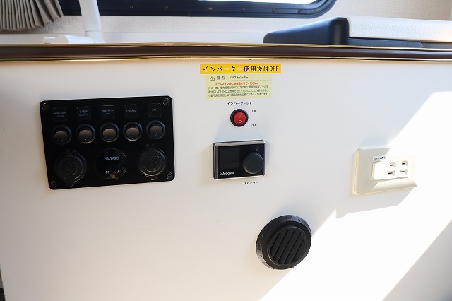 キャンピングカー軽キャンパー