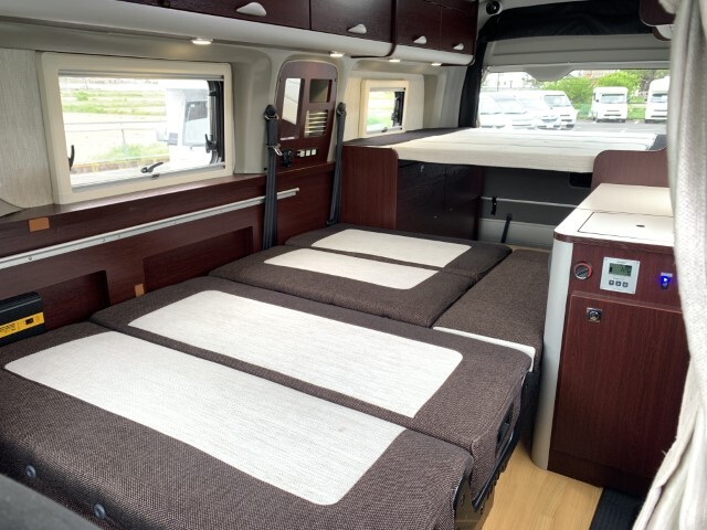 キャンピングカーバンコン