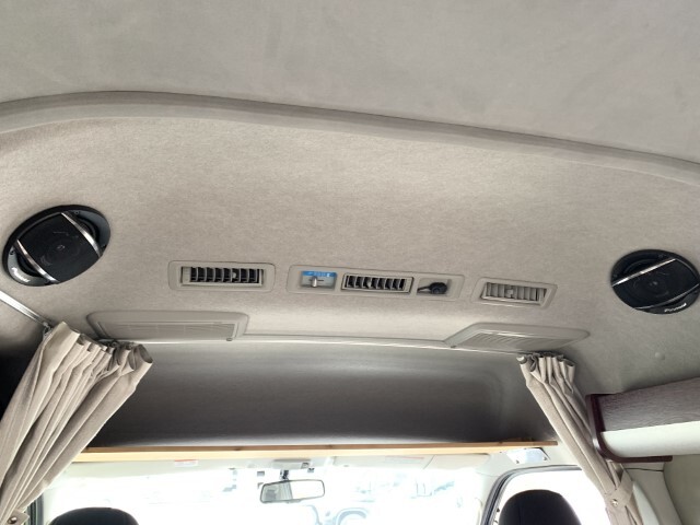 キャンピングカーバンコン