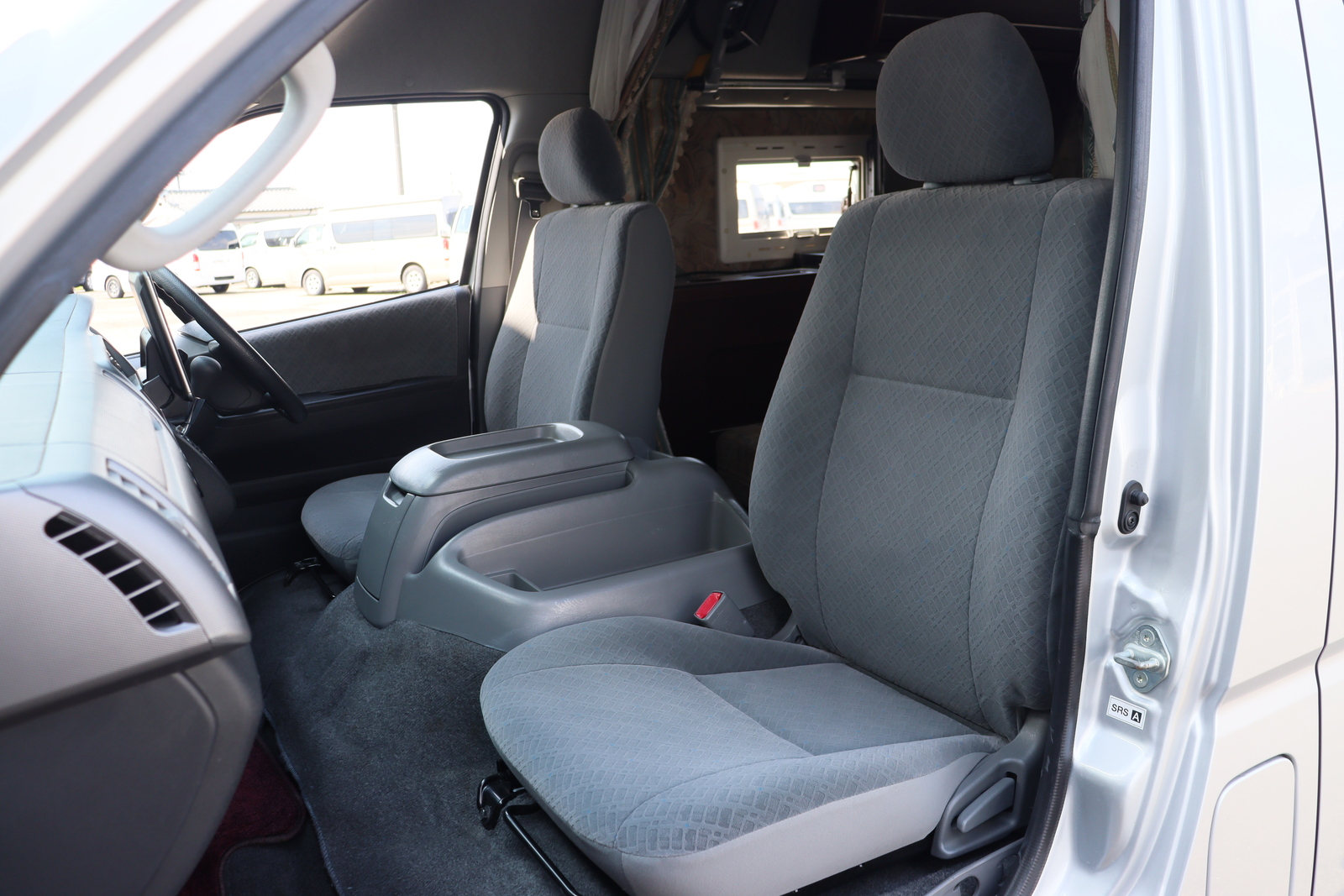 キャンピングカーバンコン