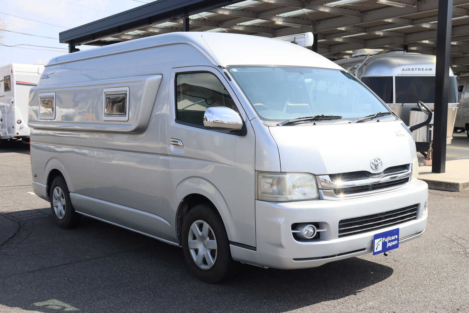 キャンピングカーバンコン