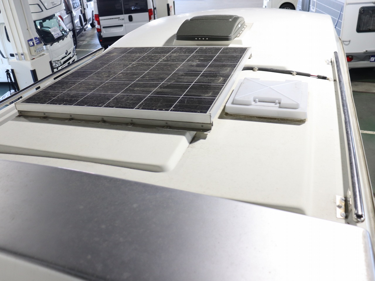 キャンピングカーキャブコン