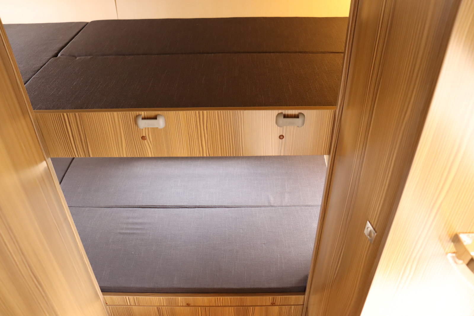 キャンピングカーキャブコン