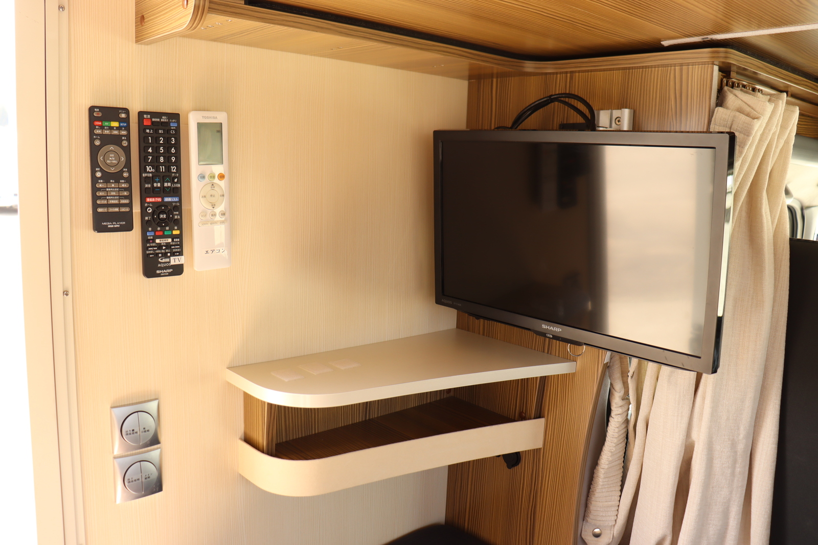 キャンピングカーキャブコン