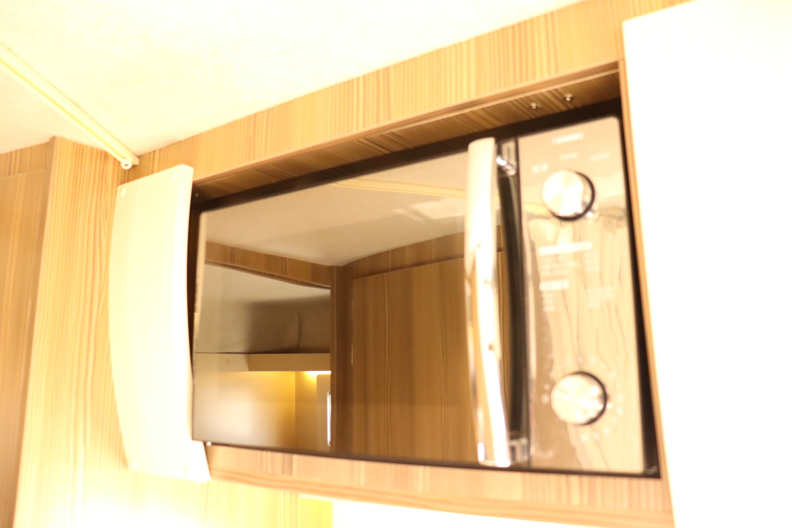 キャンピングカーキャブコン