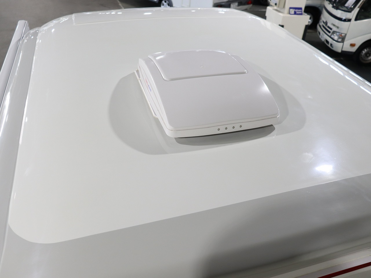 キャンピングカートレーラー