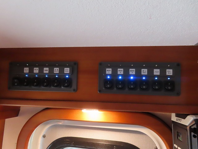 キャンピングカーキャブコン