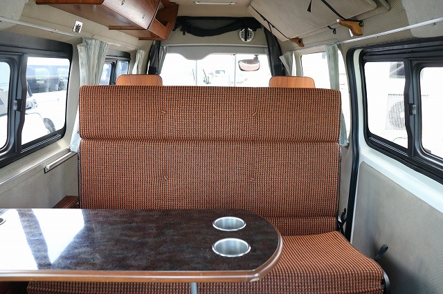 キャンピングカーバンコン