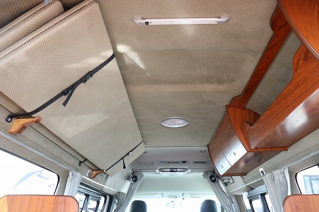 キャンピングカーバンコン