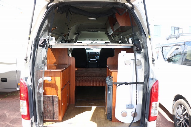キャンピングカーバンコン