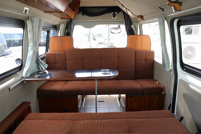 キャンピングカーバンコン