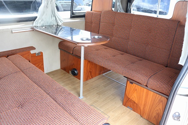 キャンピングカーバンコン