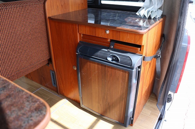 キャンピングカーバンコン