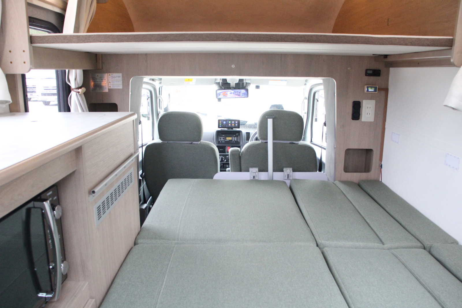 キャンピングカー軽キャンパー