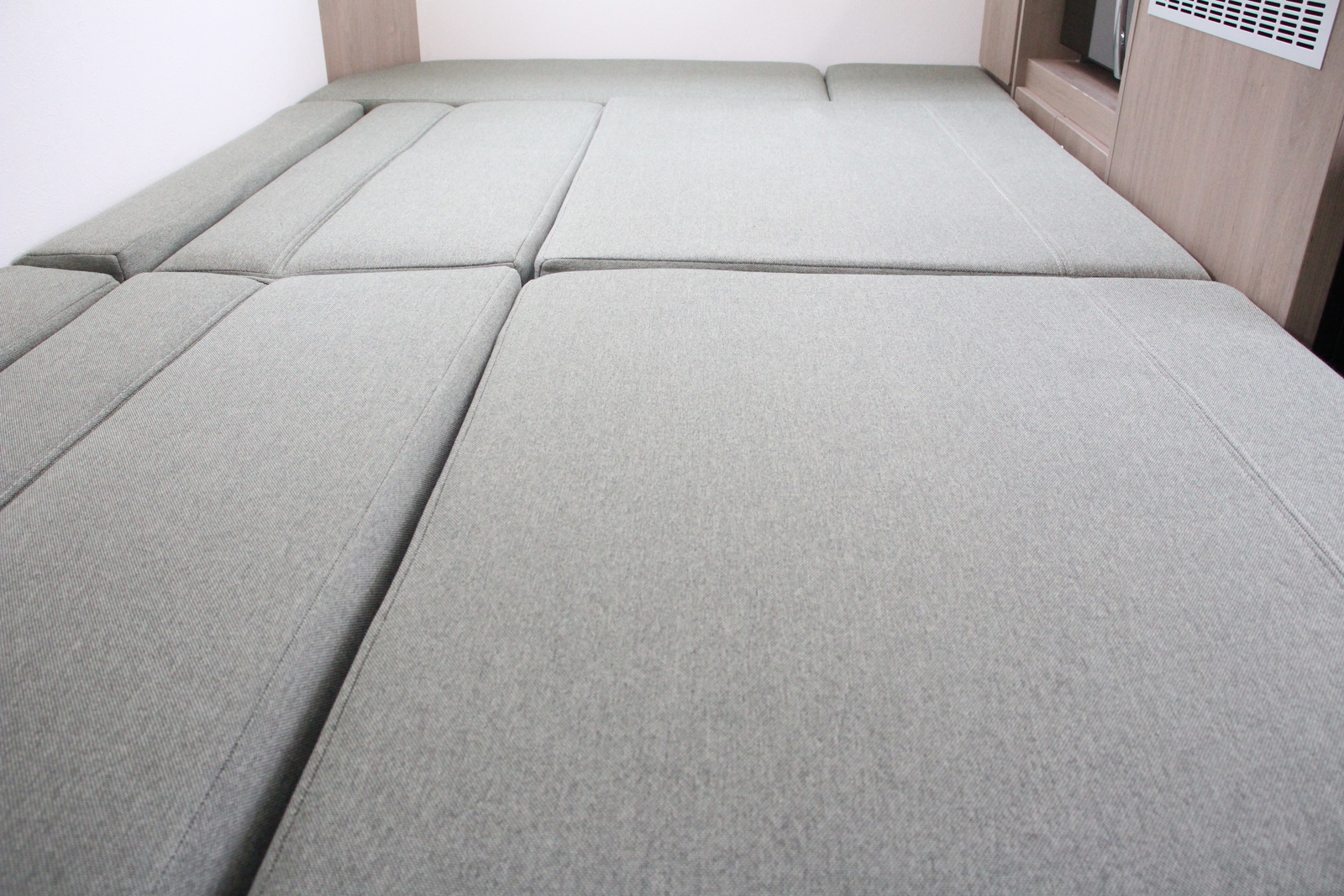 キャンピングカー軽キャンパー