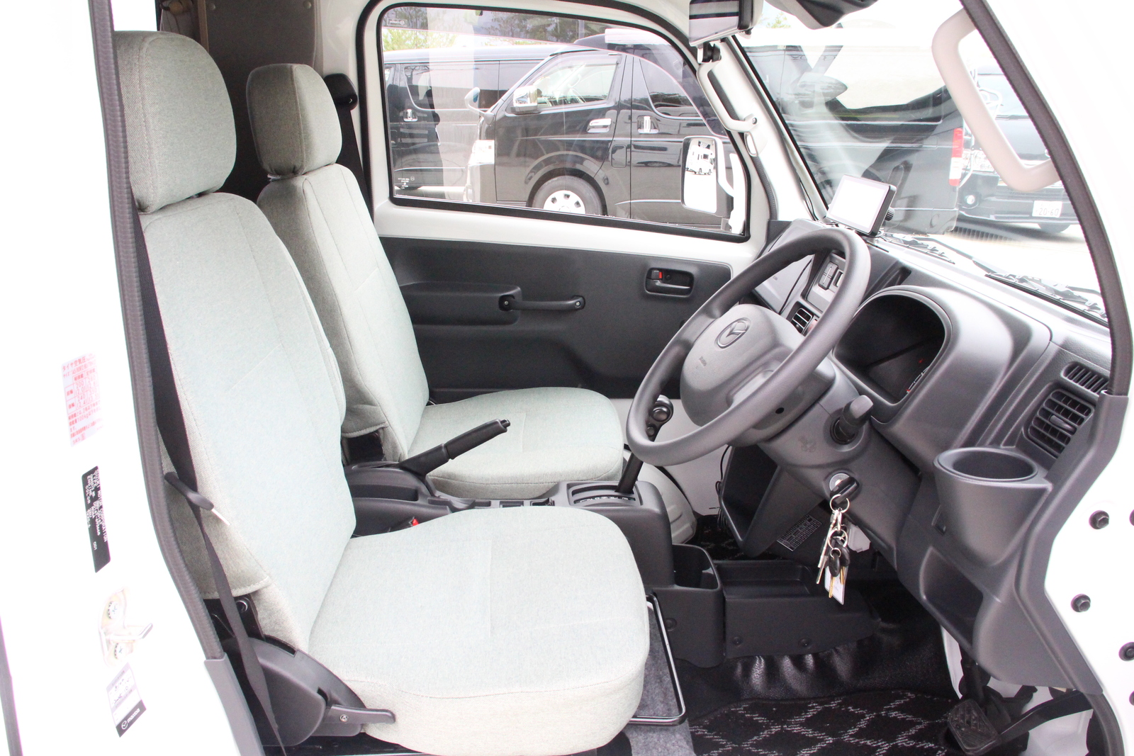 キャンピングカー軽キャンパー