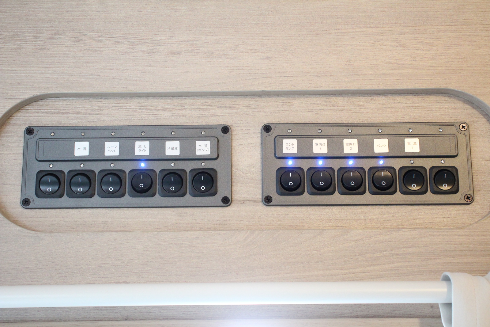 キャンピングカー軽キャンパー