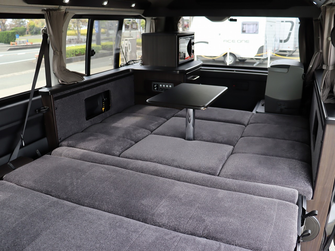 キャンピングカーバンコン