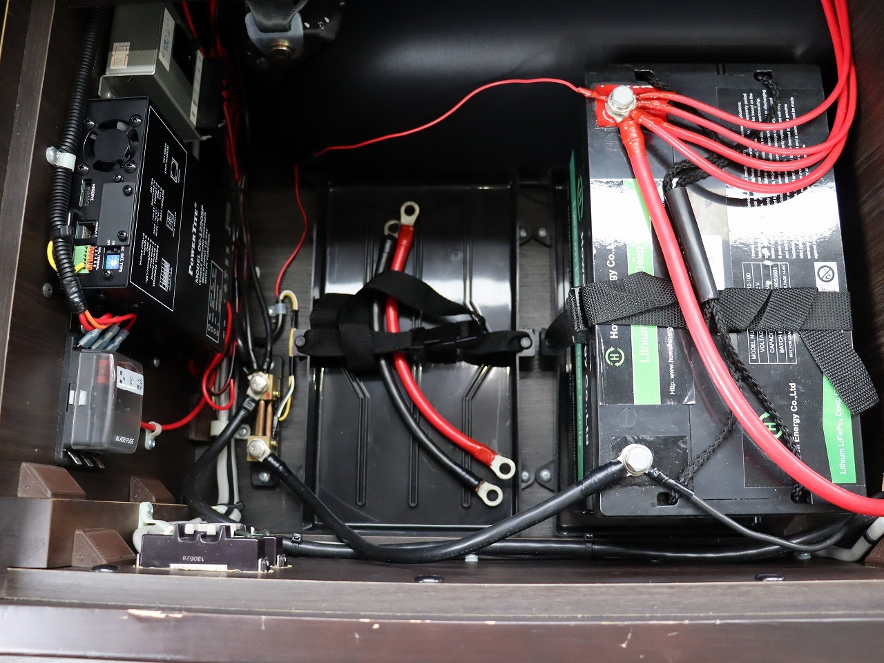 キャンピングカーバンコン