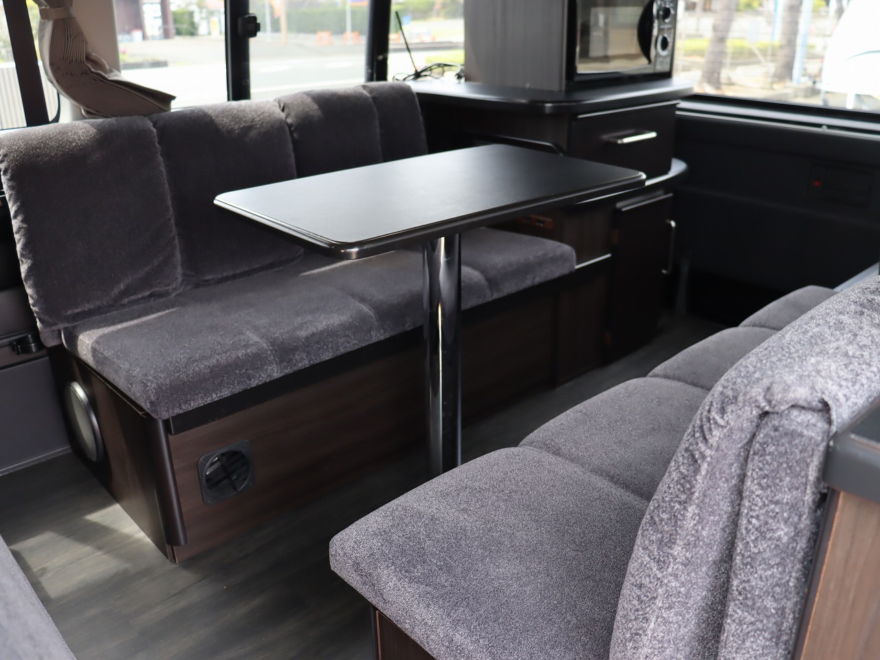 キャンピングカーバンコン