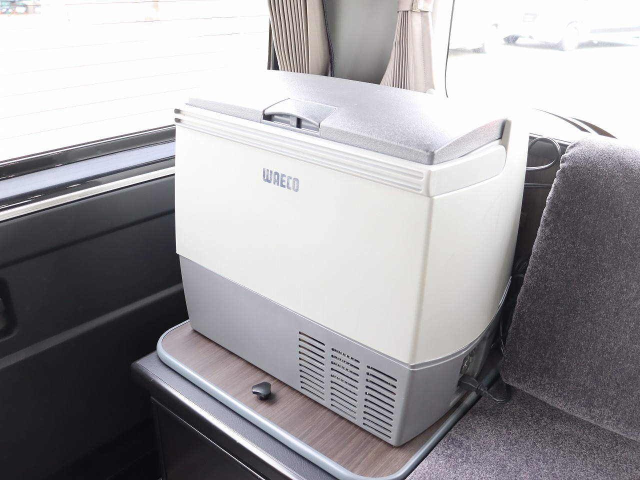 キャンピングカーバンコン