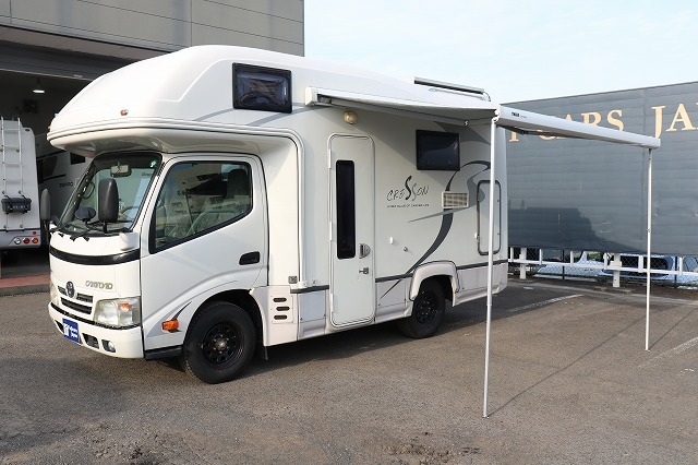 キャンピングカーキャブコン