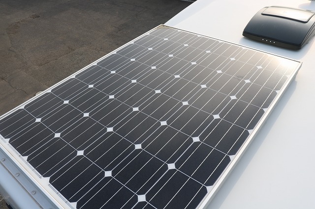 キャンピングカーキャブコン