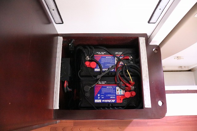 キャンピングカーキャブコン