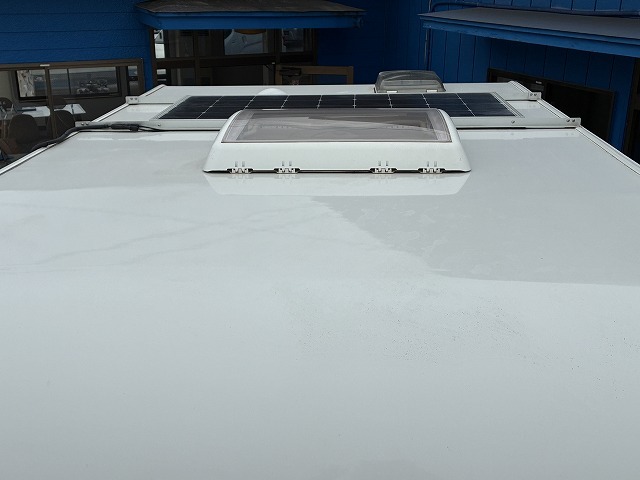 キャンピングカートレーラー