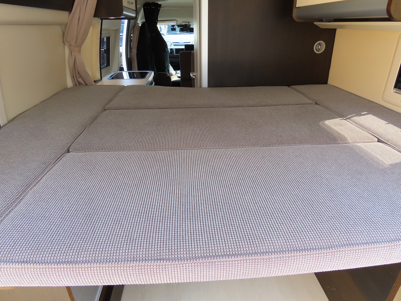 キャンピングカーバンコン