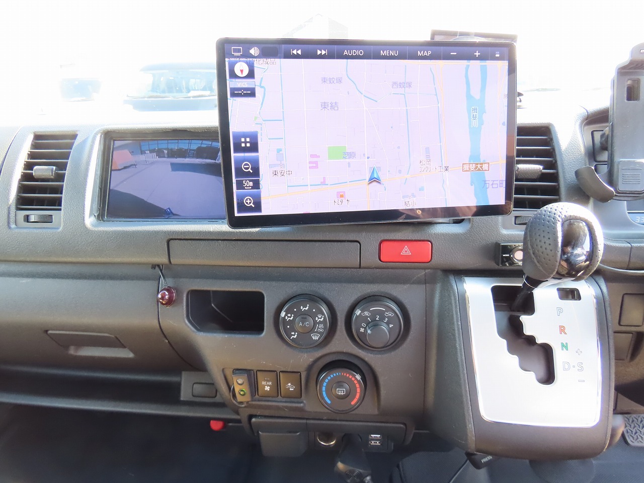 キャンピングカーバンコン