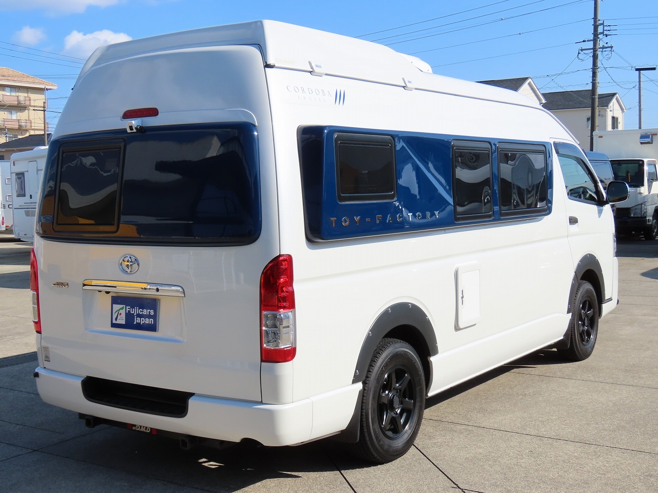 キャンピングカーバンコン