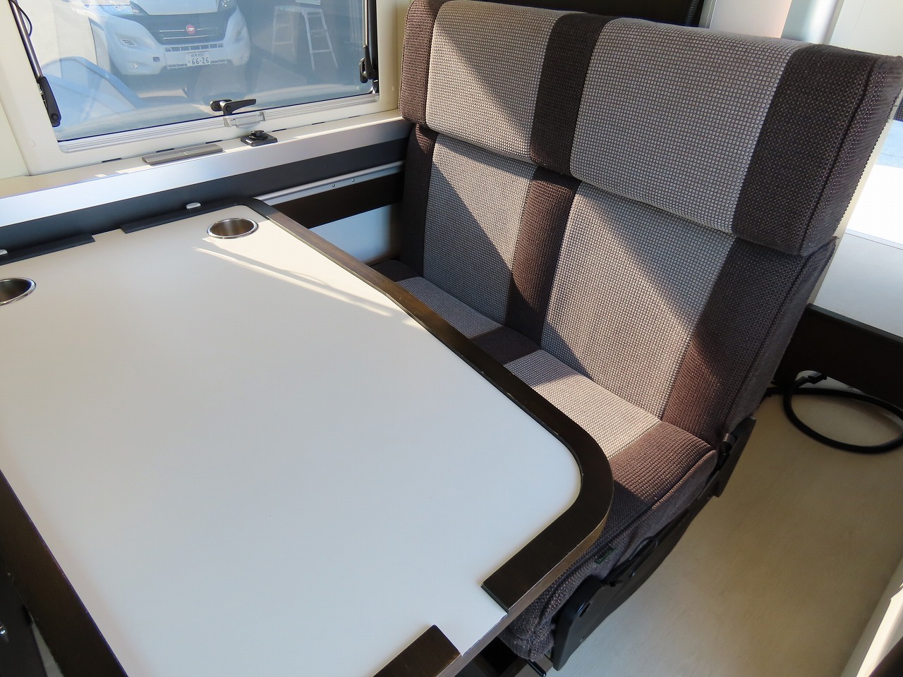 キャンピングカーバンコン