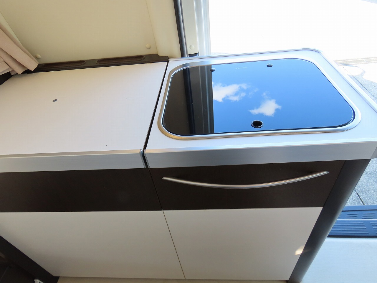 キャンピングカーバンコン